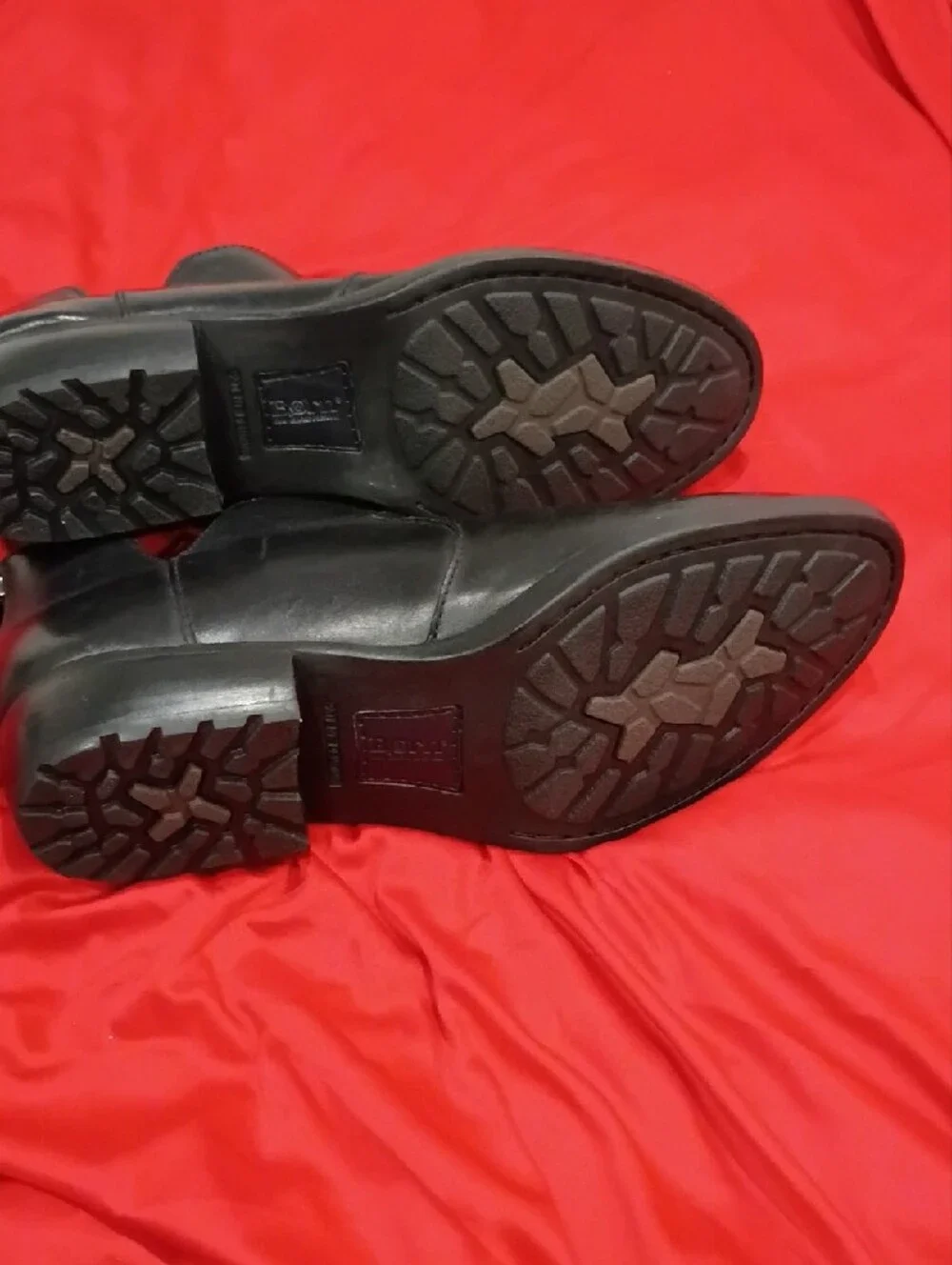 Born classic black